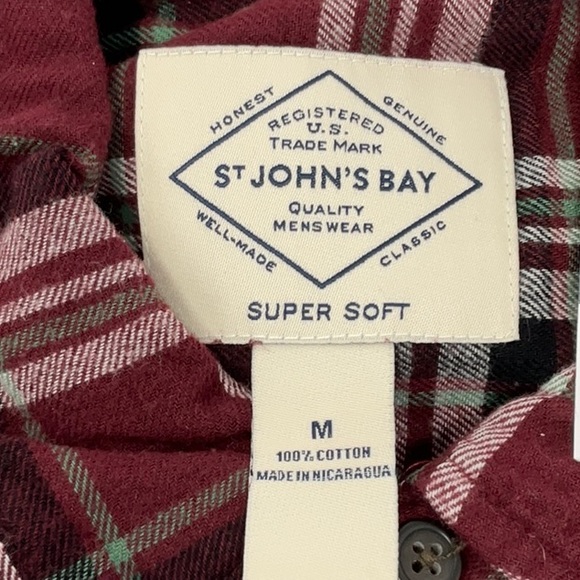 NWT men’s St John’s Bay Classic Fit Signature Flannel button down shirt, size M - Picture 5 of 8